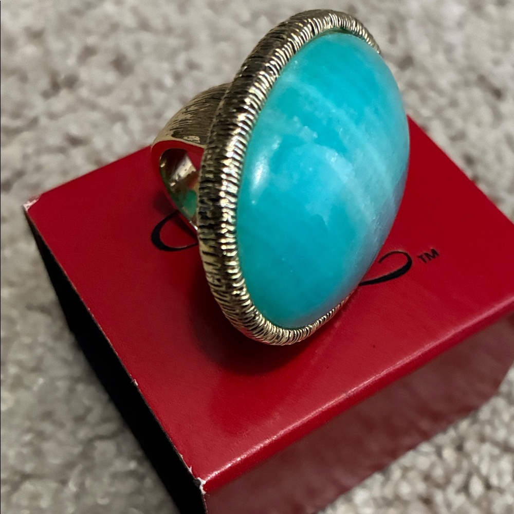 Chic Turquoise and Gold Statement Ring
